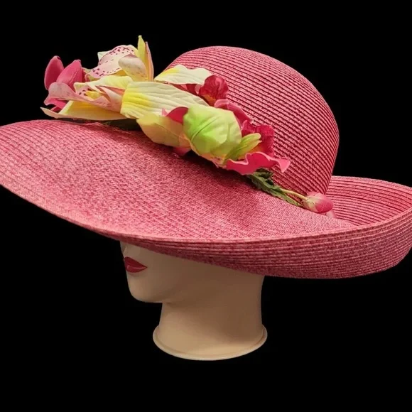 Eric Javits Strawberry Squishy hat - Picture 1 of 10